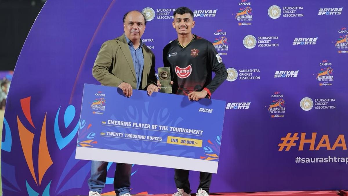 Who is Krains Fuletra, the left-arm wrist spinner bought by SRH at IPL 2026 auction?